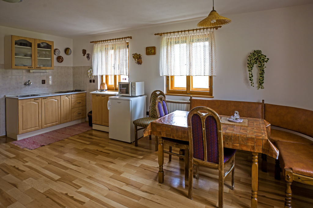 Pokoj č. 5 (apartmán)