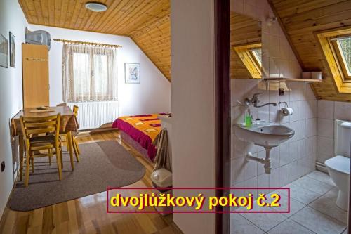 Pokoj č. 2 | Penzion No.9 Adršpach