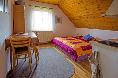 Pokoj č. 2 | Penzion No.9 Adršpach